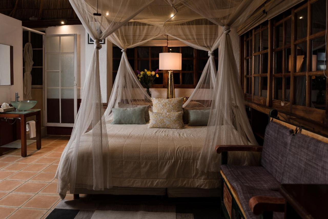 Villa Bella Bed & Breakfast Inn La Cruz de Huanacaxtle エクステリア 写真