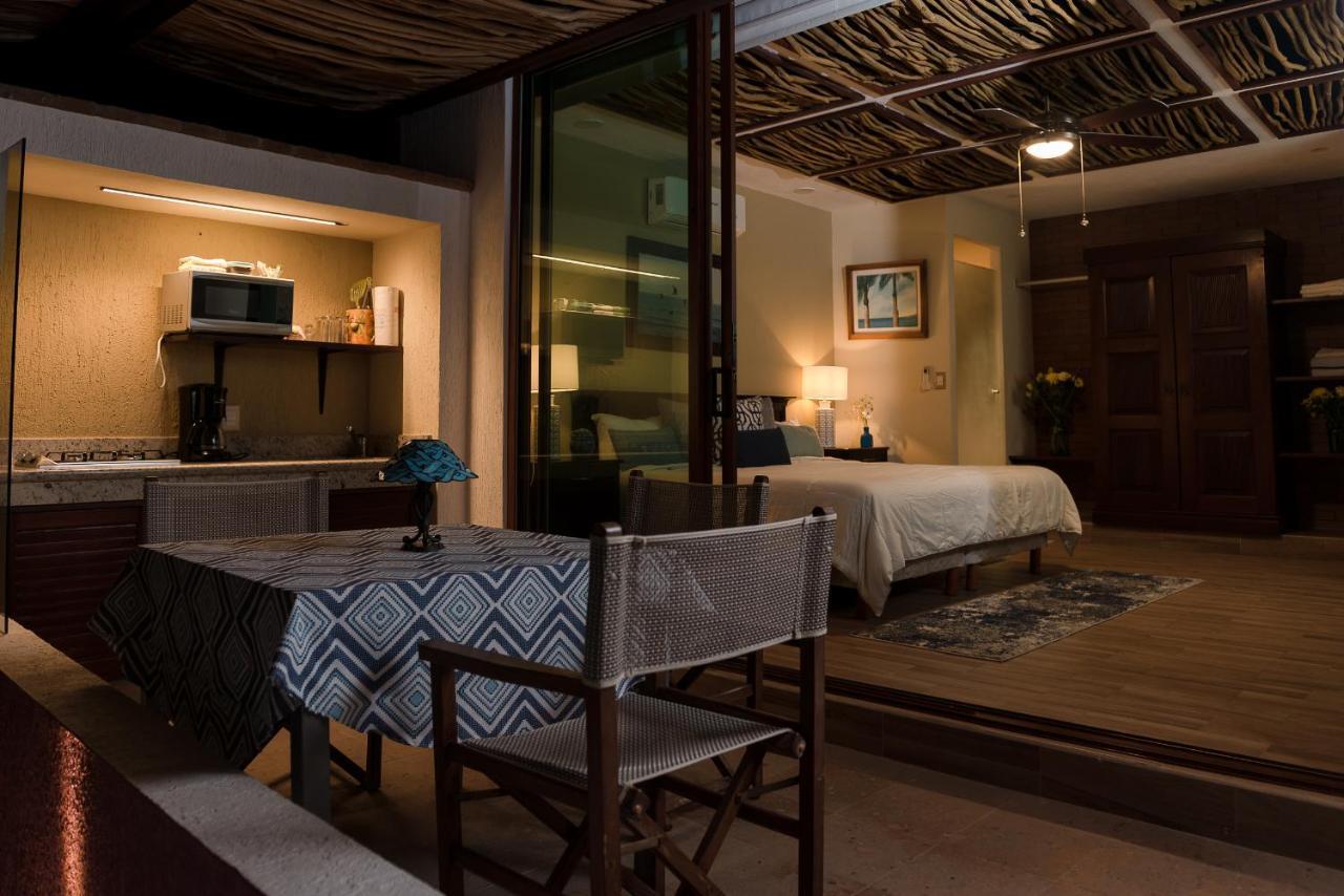 Villa Bella Bed & Breakfast Inn La Cruz de Huanacaxtle エクステリア 写真