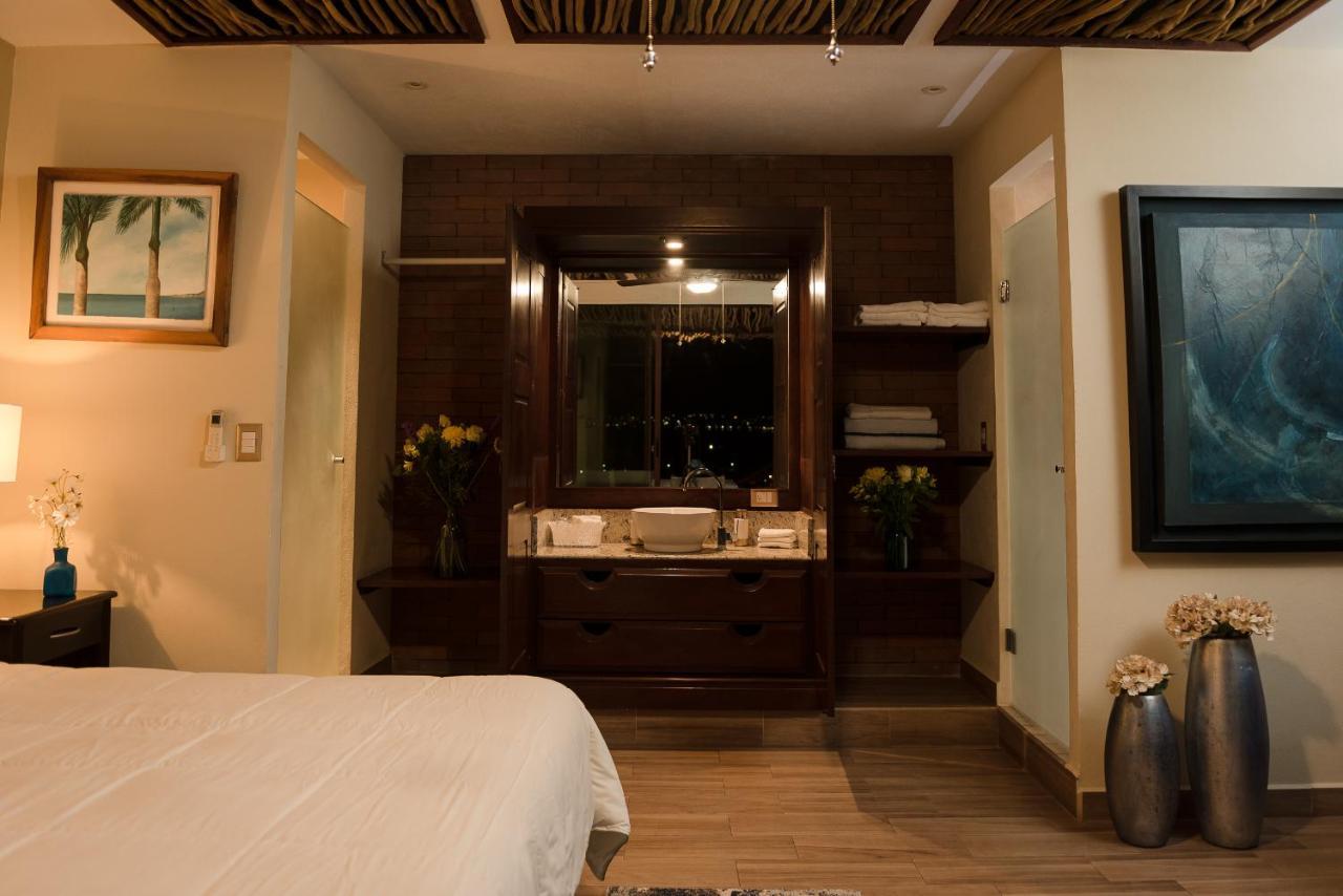 Villa Bella Bed & Breakfast Inn La Cruz de Huanacaxtle エクステリア 写真